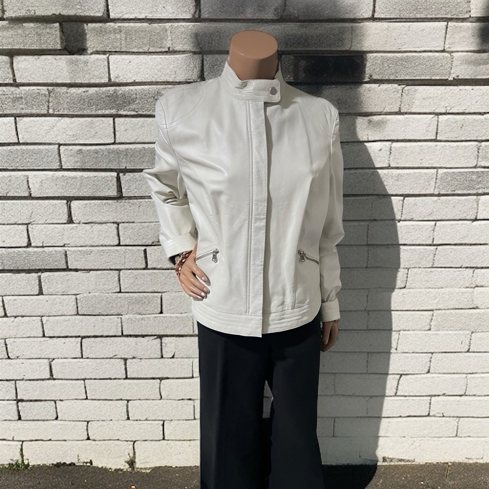 White Leather Jacket Nine West☑️ - Picture 3 of 9
